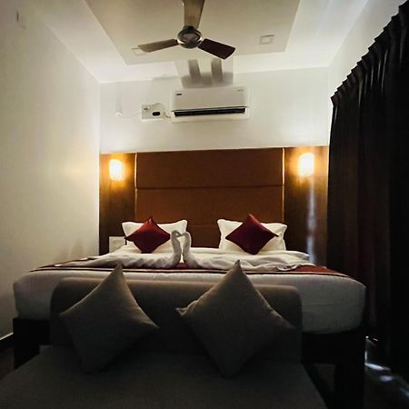 Grb Resort Tiruchchendur Exterior photo