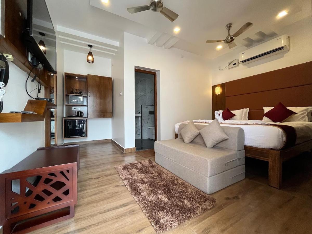 Grb Resort Tiruchchendur Exterior photo